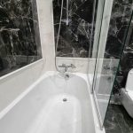 Proč je v koupelně stále vlhko: Tipy, jak zachránit život v boji proti plísním a zatuchlému vzduchu proc-je-v-koupelne-stale-vlhko-tipy-jak-zachranit-zivot.jpg